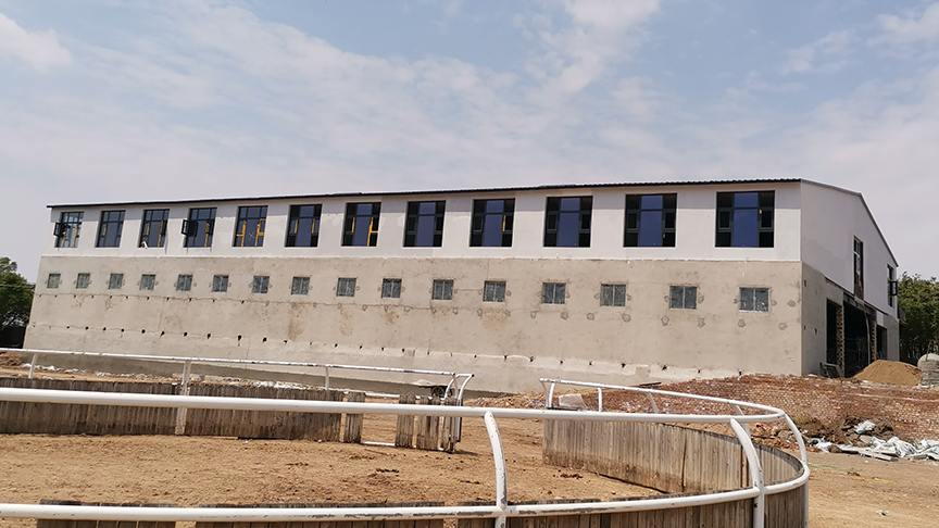 白鹿原馬術訓練基地電采暖安裝